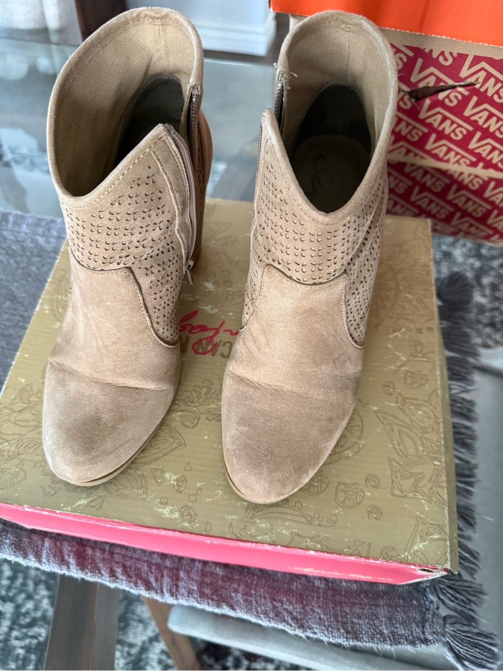 American Rag Beige booties - Picture 3 of 5